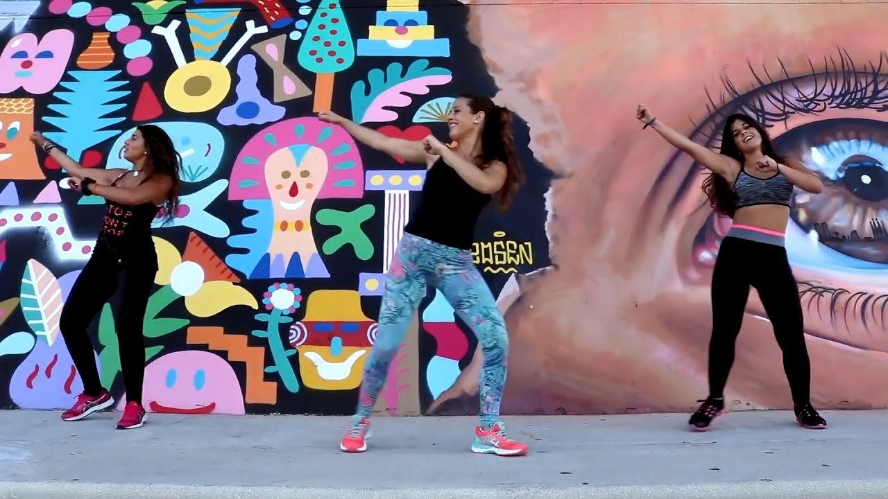 COMPLETE ZUMBA LES - 15 minuten Fitness thuis