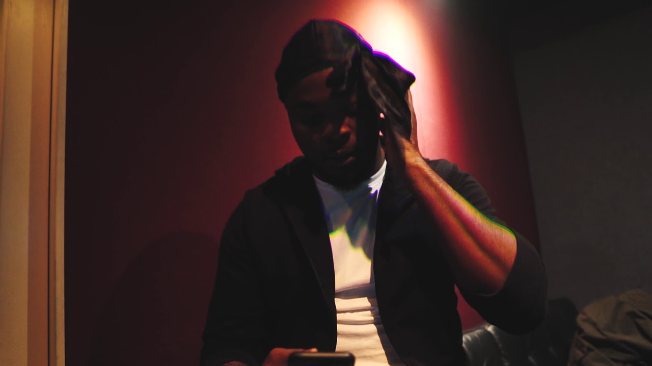 Banga Cyss Studio session "The Vibe" (Grimey P Films)