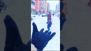 Atma bana kartopu artıyor geliyorum seni yakalayacağım