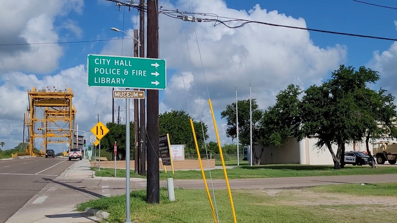Arroyo Colorado lift bridge in Rio Hondo, Texas. YouTube
