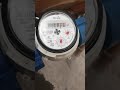 Hidrômetro  girando sem  usar água