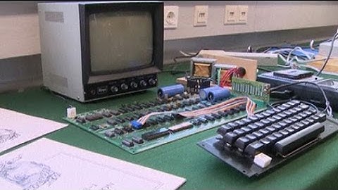 Original Apple 1 computer breaks auction records