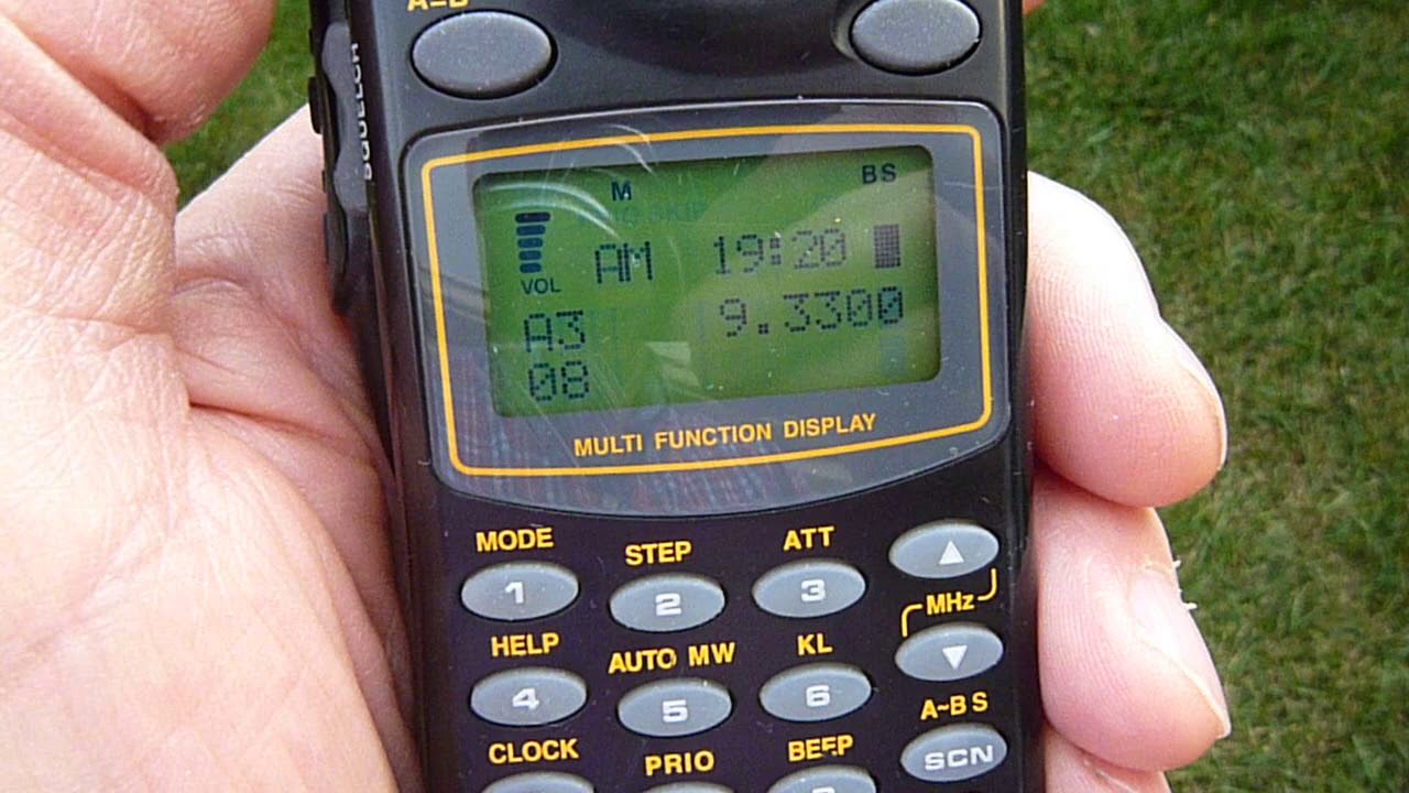 THE NEW SHORTWAVE STATION IN MAIN WBCQ 500 kW on SHORTWAVE 9330 kHz