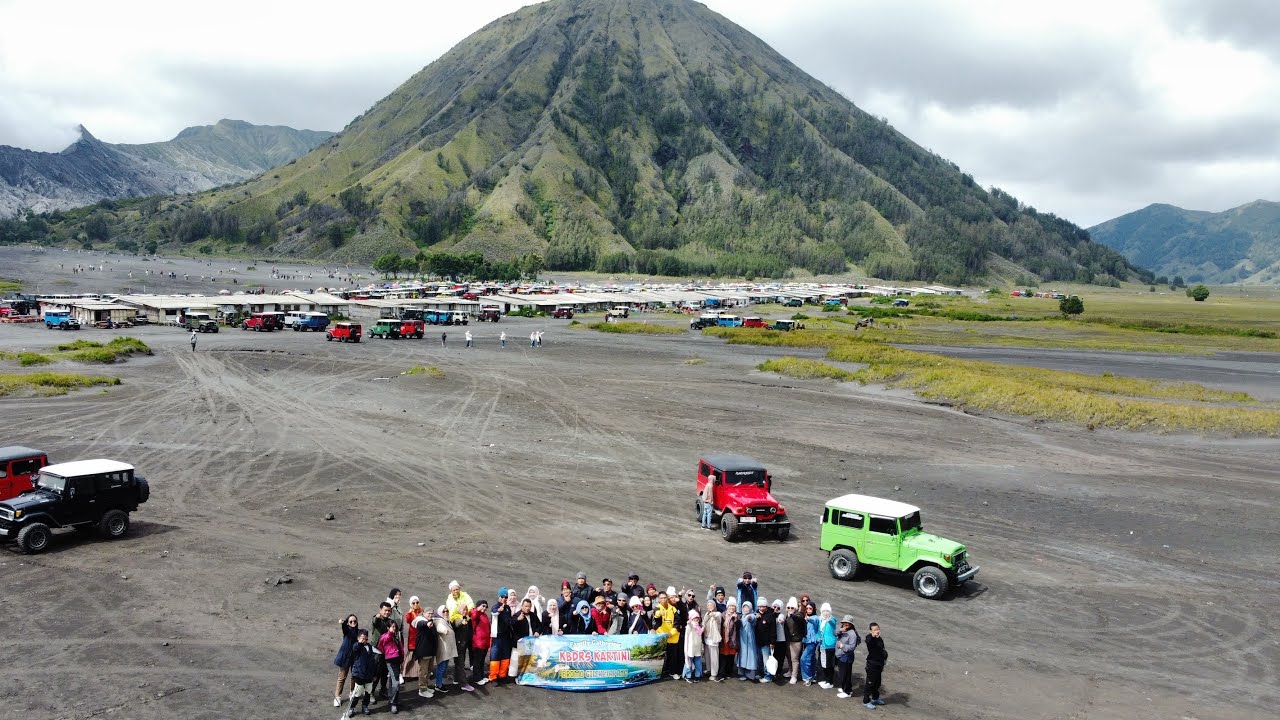 FAMILY GATHERING KBDRS KARTINI KARANG ANYAR GOES TO BROMO GILIKETAPANG