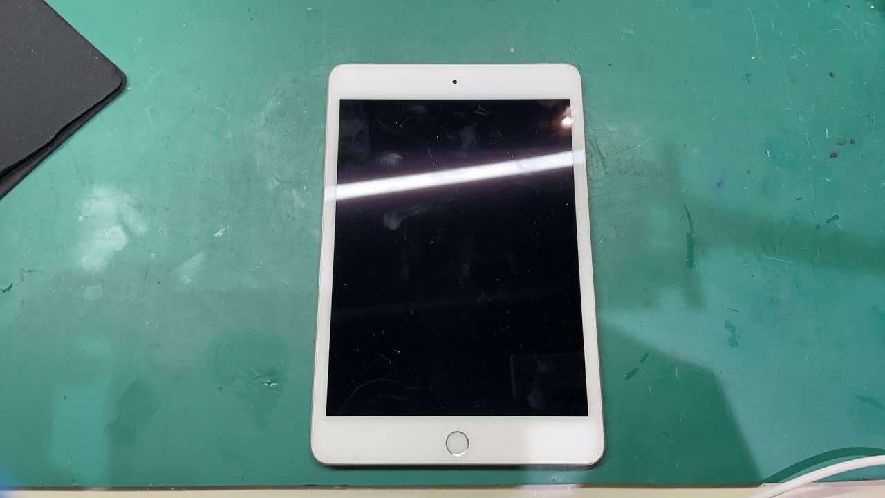 iPad mini 5 A2124 充電口を少しイジると充電したりしなかったりする