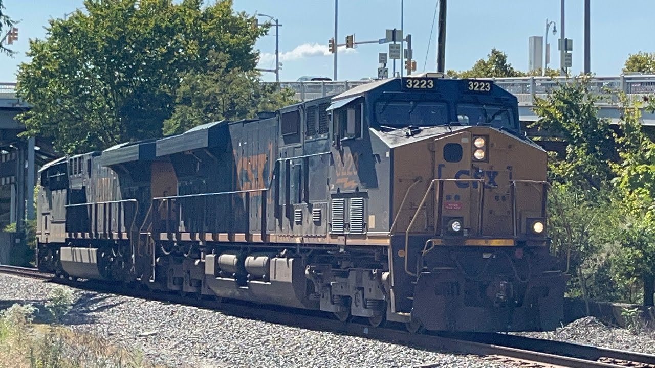 CSX 3223 with a Fouled K5HL leads L160 Through Homestead PA
