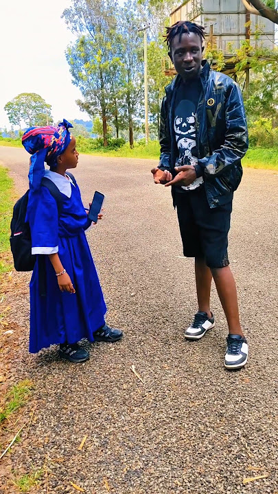 fifi going to mojeje's school to teach English 😅
