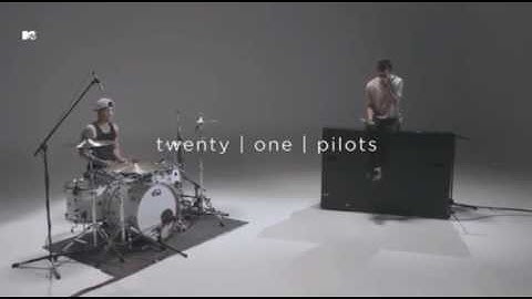 Twenty One Pilots - holding on to you(sub español)