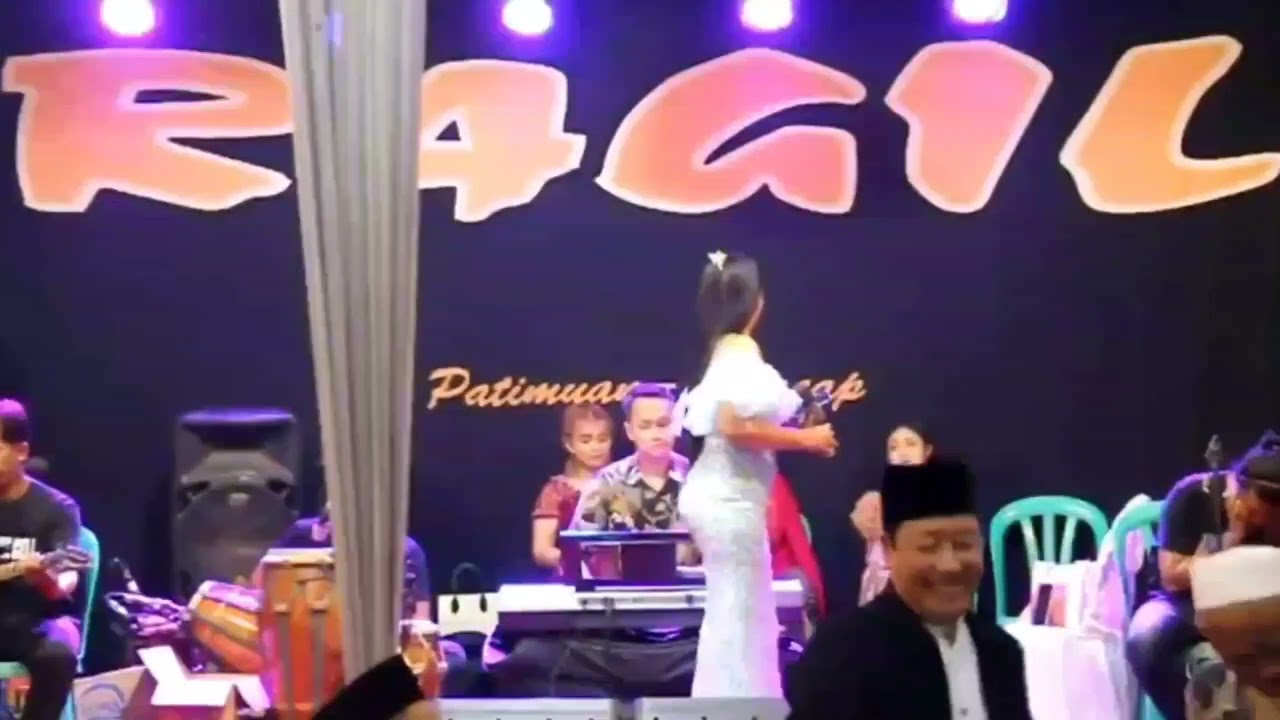 LAMUNAN - NOVI GINGSUL - RAGIL PONGDUT