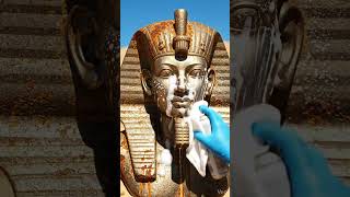 Look how this iron statue is being cleaned. #vairalvideo #discovery #AlVisuals #rust #clean