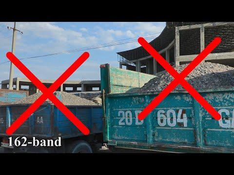 Sumi jinsiy aloqa xizmati Yalangoch qora ayol mushuk surati