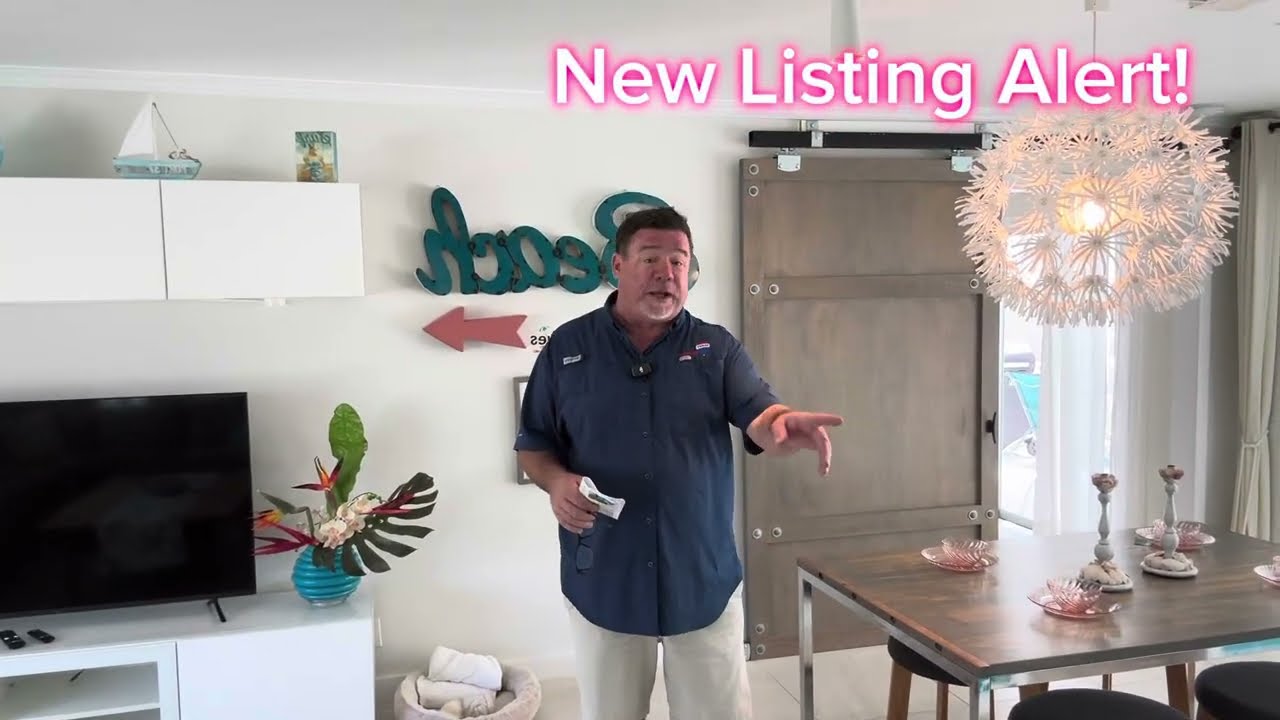 New Listing Alert! $419k Beautiful Beachy Pool home in Cape Coral