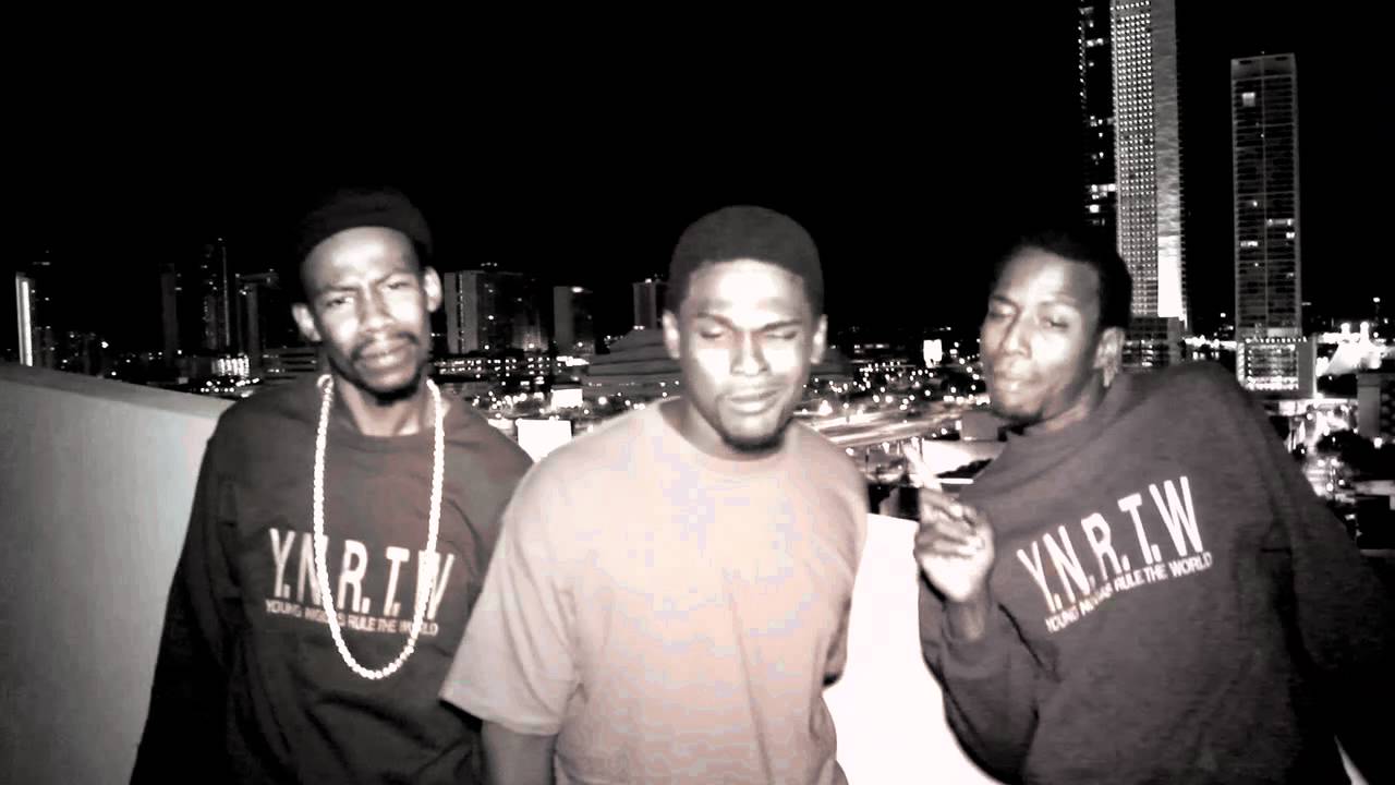 Stay Scheming Remix [Stay Smokin] w/breeze , towner blood, & E.O - YouTube