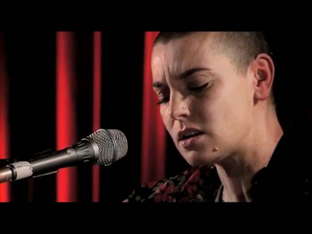 Sinead O´Connor - We People Who Are Darker Than Blue