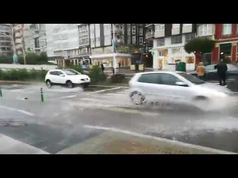Video do asolagamento do carril bici (vía Asociación de Ciclistas "Crunia")