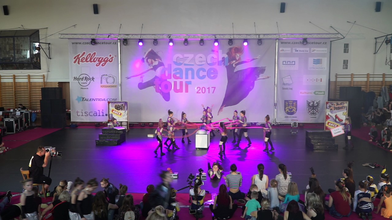 16. Taneční skupina ELES Valašské Klobouky - Boty boty do roboty