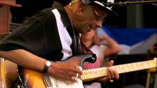 Video thumbnail of "Crossroads 2010 .--5 tema  Killing Floor-Robert Cray- Jimmie Vaughan & Hubert Sumlin"