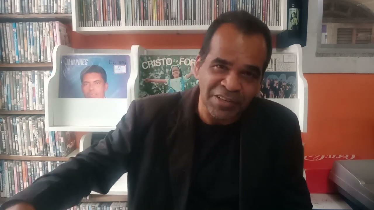 OZÉIAS DE PAULA canta Miss. DÓRIS LEMOS