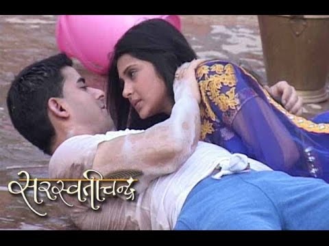 Saras And Kumud H0t SCENE In Saraswatichandra 22nd May Full Episode HD -  YouTube