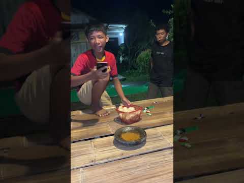 Yang nonton jangan sampai ngiler ya