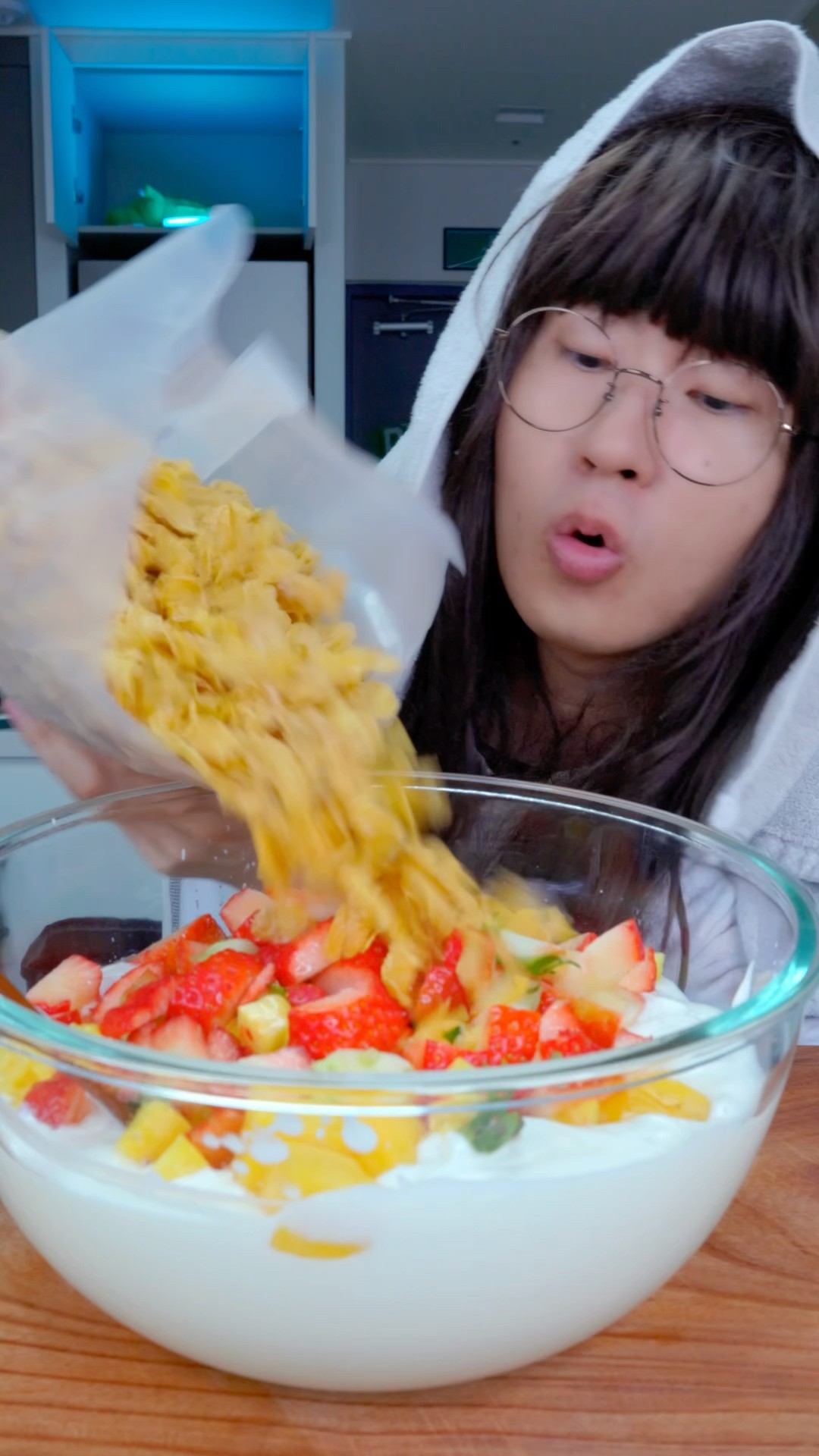 How to make Strawberry Mango Yogurt