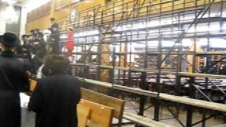 satmar rabbi in wliy purim 2010