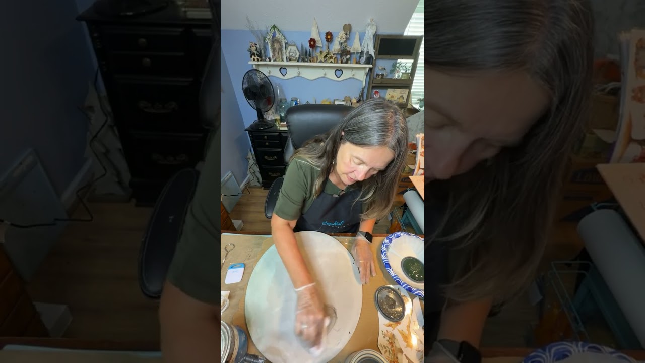 Fall Truck 16” Door Hanger using stain for the the background, transfers & stencils from Essential