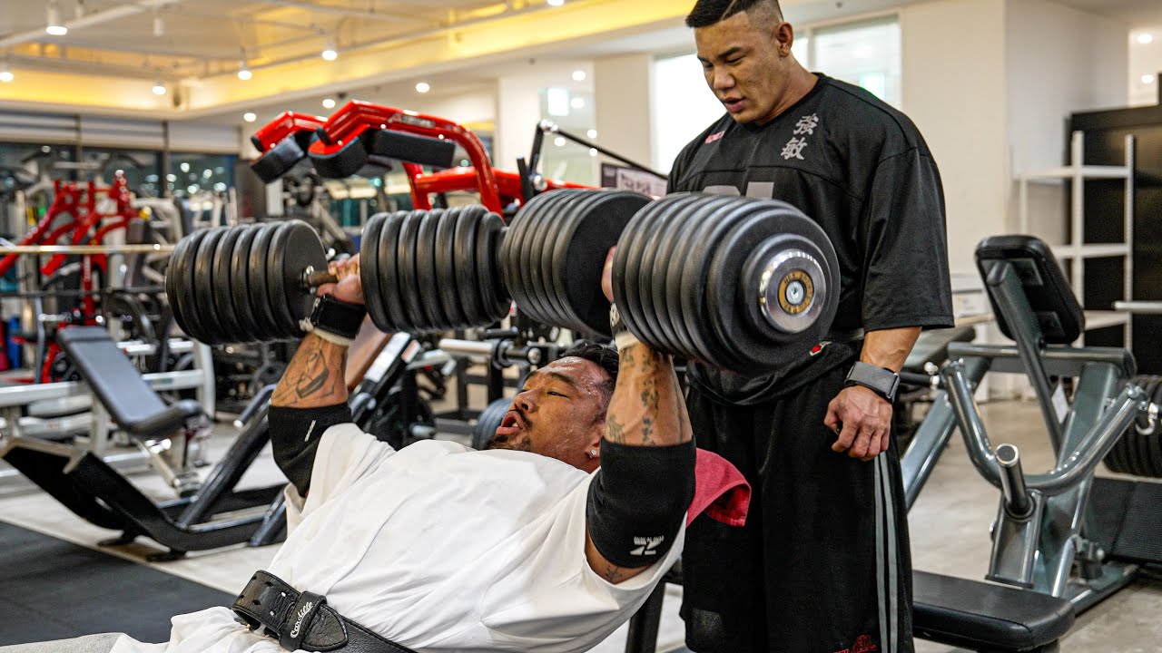 [머어스을] 운동 1년 쉰 보디빌더 70kg 덤벨 가능할까?