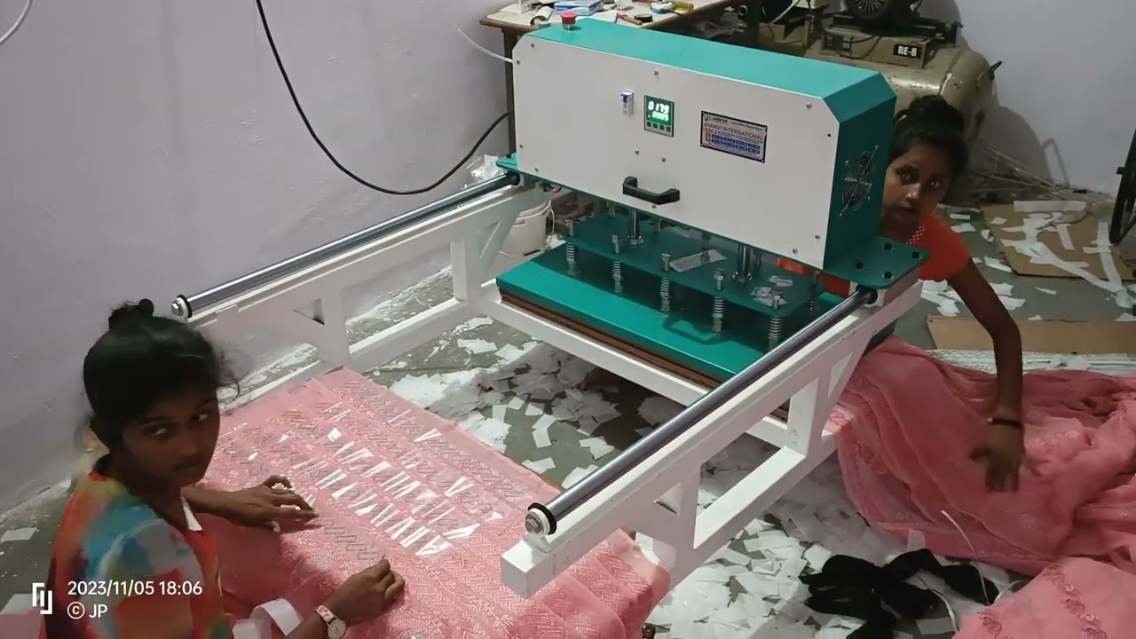 Hotfix machine for saree work Running in surat unit