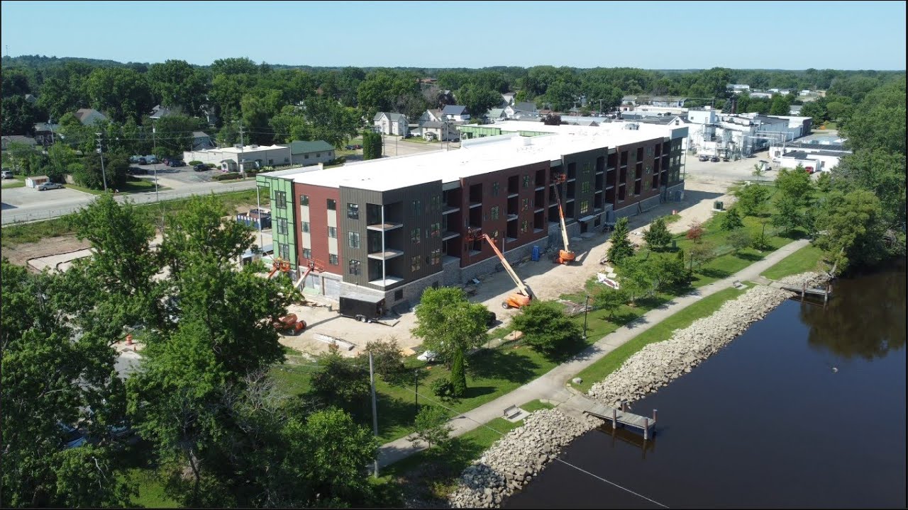 Wolf River Apartments - New London, WI.