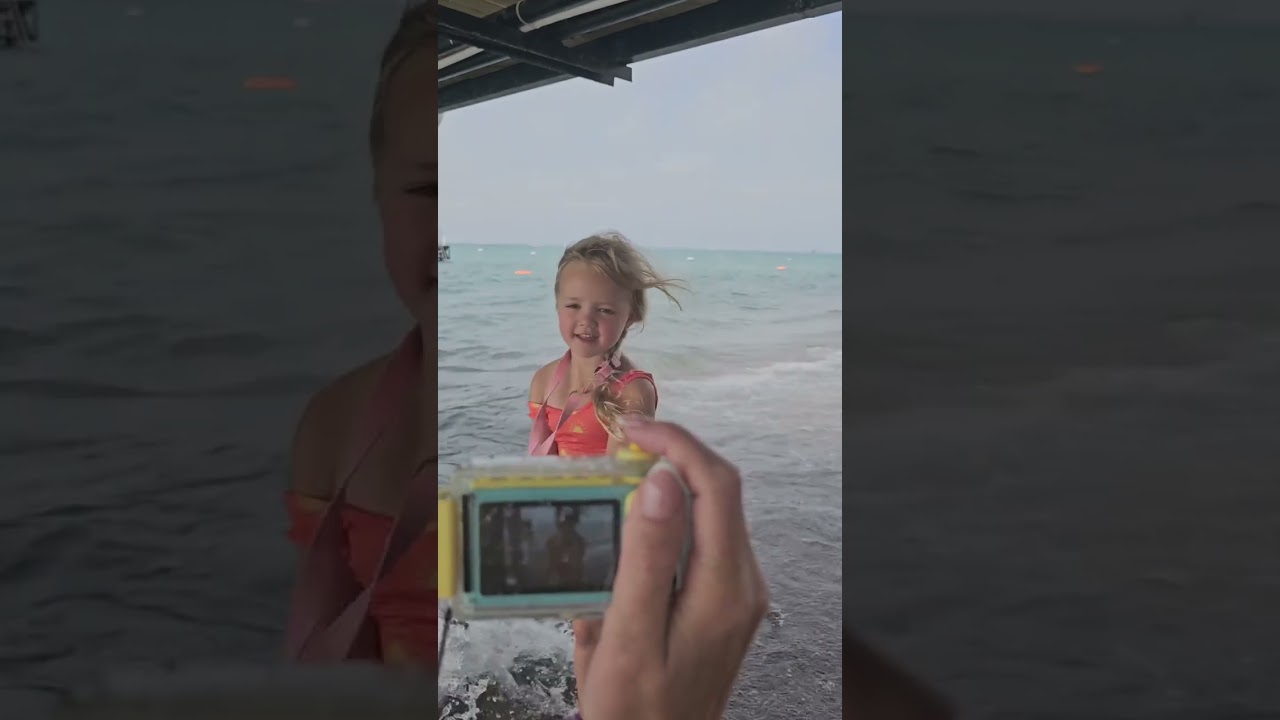 myFirst Camera 2 - Cámara acuática para niños. ¡Luces💡, cámara 🎥 y…acción! 💫  myFirst