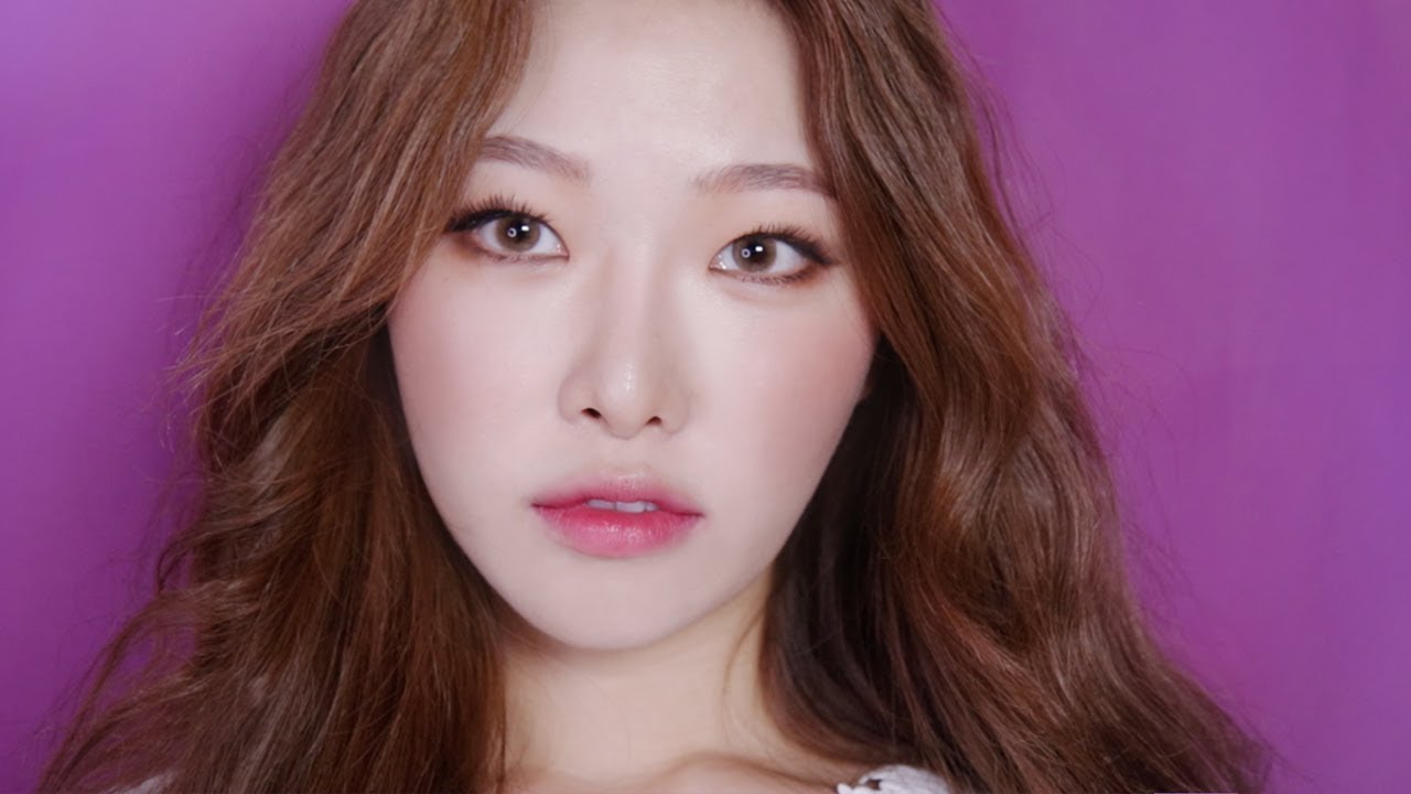 YouTube thumbnail, ARANG makeup artist
