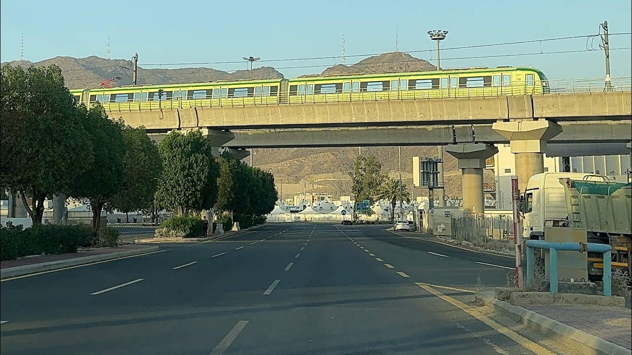 كم عدد قطارات المشاعر المقدسة ؟