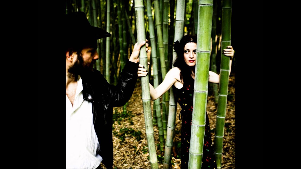 Rosso che manca di sera - Ilaria Graziano  & Francesco Forni