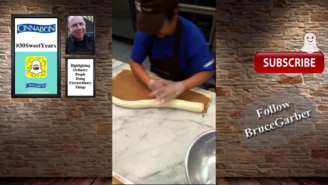 Cinnabon 30 Sweet Years