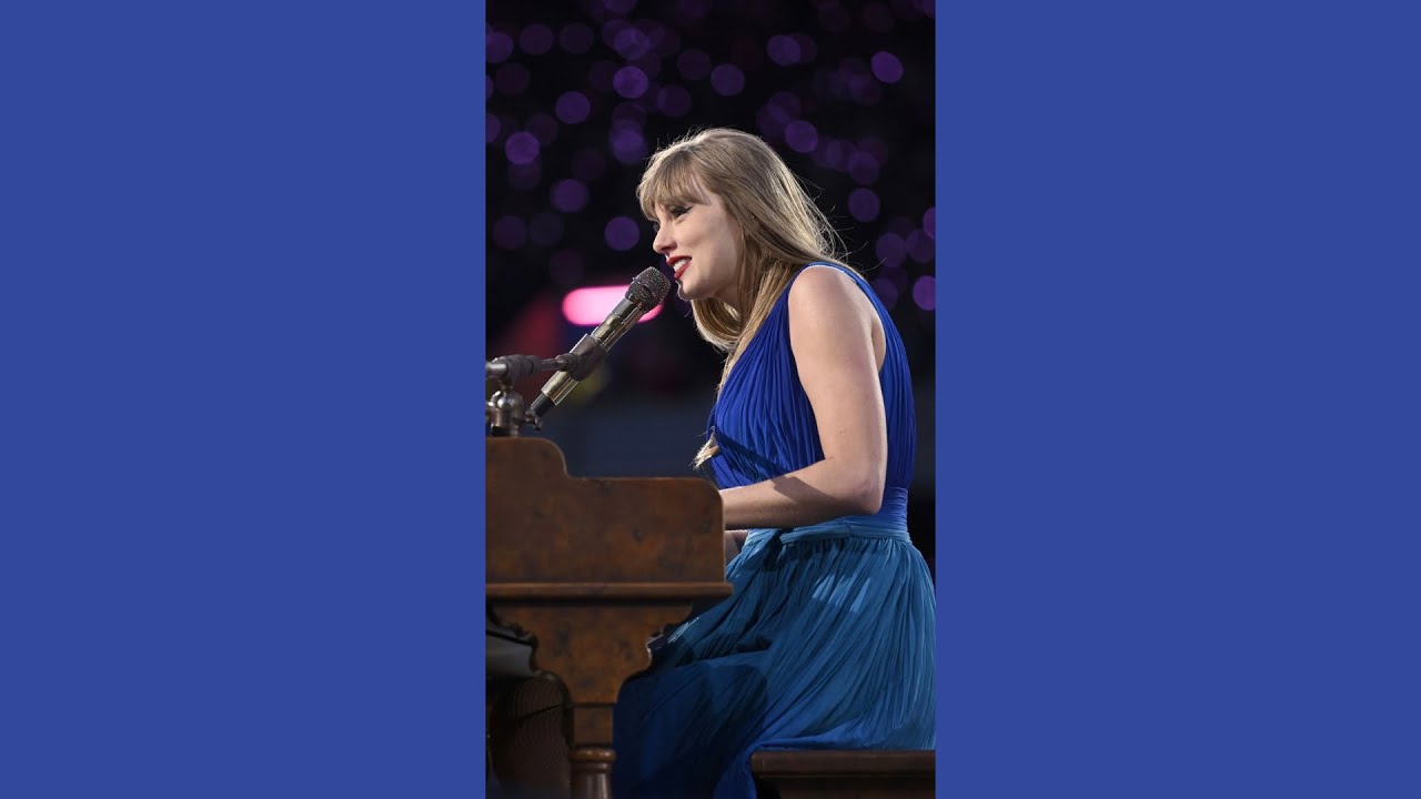 Taylor Swift - My Boy Only Breaks His Favorite Toys (Live on The Eras Tour) [Live from Paris]