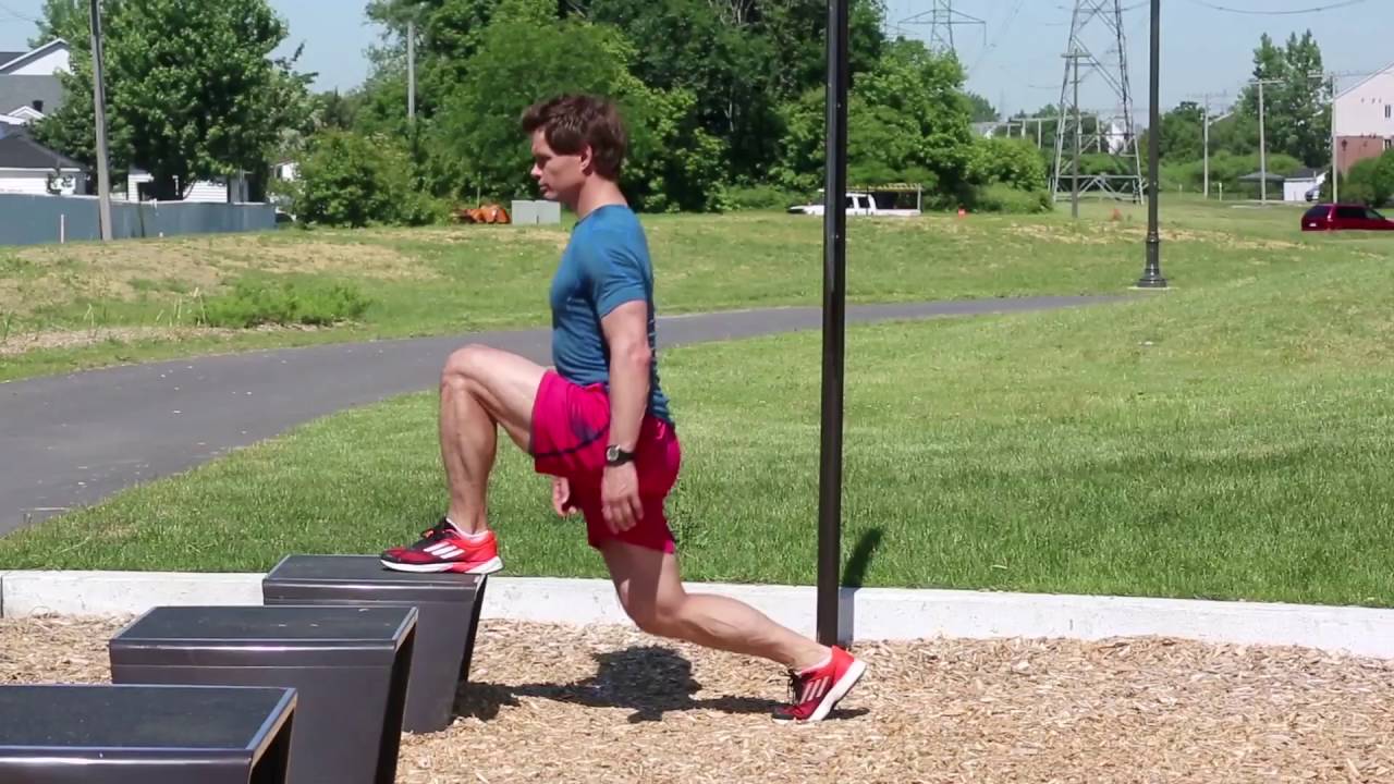 TREKFIT Lunge with front foot on bench / Fente pied avant sur banc