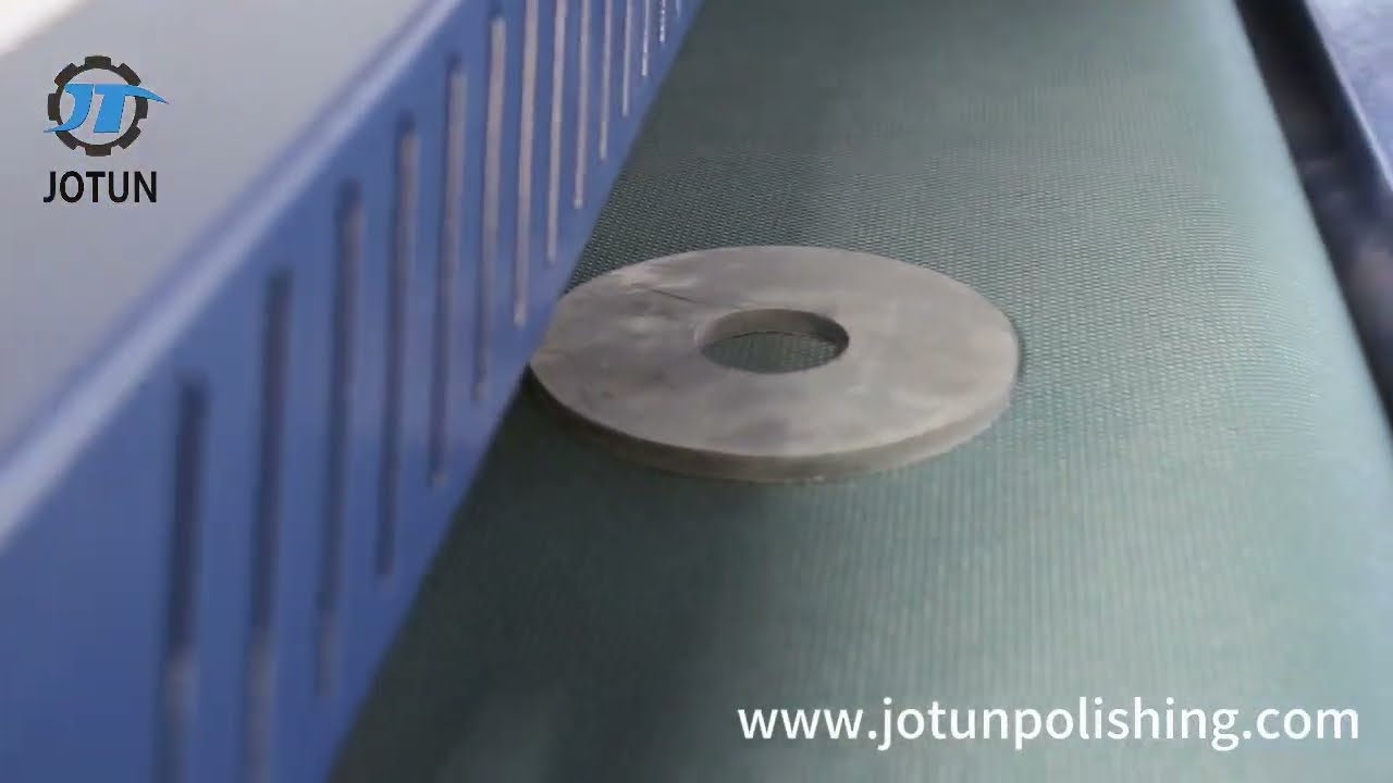 Deburring machine with diamond hammer and belt