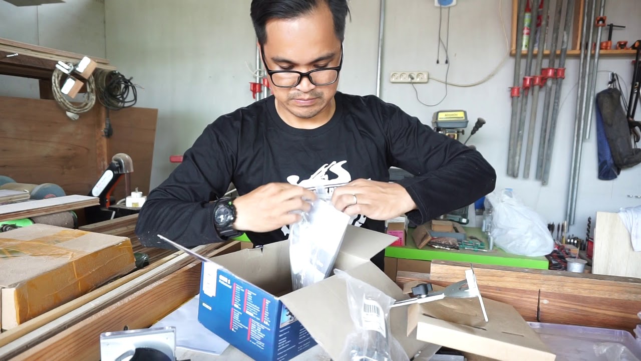 Unboxing Trimmer Bosch Gmr 1 Youtube