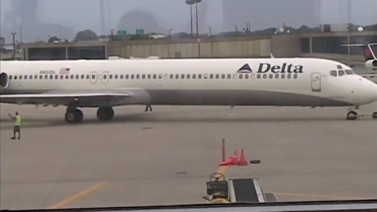 Our flight from Louisville, Ky to Orlando, Florida June 7, 2008 YouTube