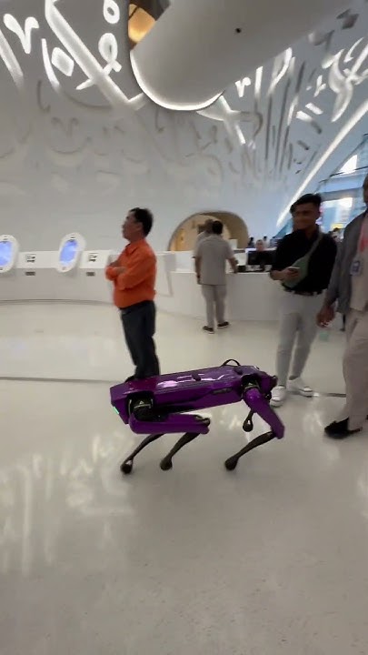 Museum of the Future | Музей Будущего | Робот-собака | Dog-robot - YouTube