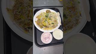 Ab aur kitni quantity deni h🤔 #shorts #cafe #zomato #biryani #swiggy #cloudkitchen