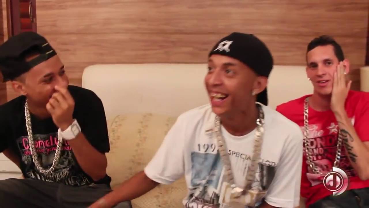 MC TROIA E MC LEANDRINHO E LEO DA LAGOA - GUERRA DE CASAL - CLIPE OFICIAL