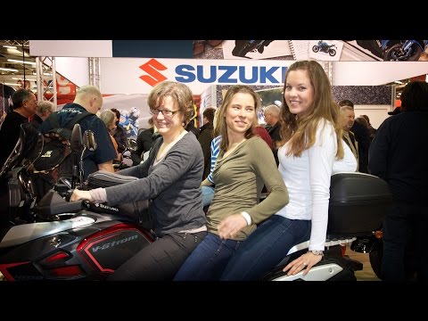 Was Frauen wirklich wollen - Drei Bikerinnen suchen ihr Traumbike auf der IMOT 2015