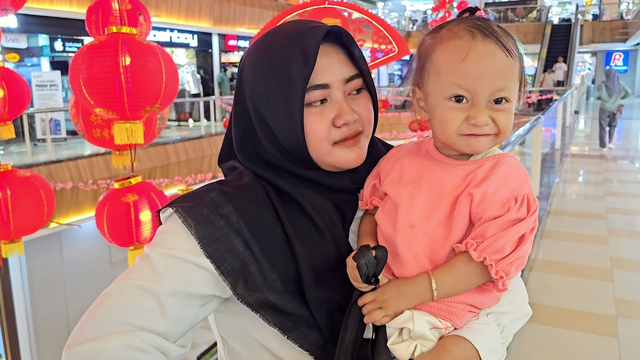 PUASA PERTAMA TASYA NGADEM NEK MOL