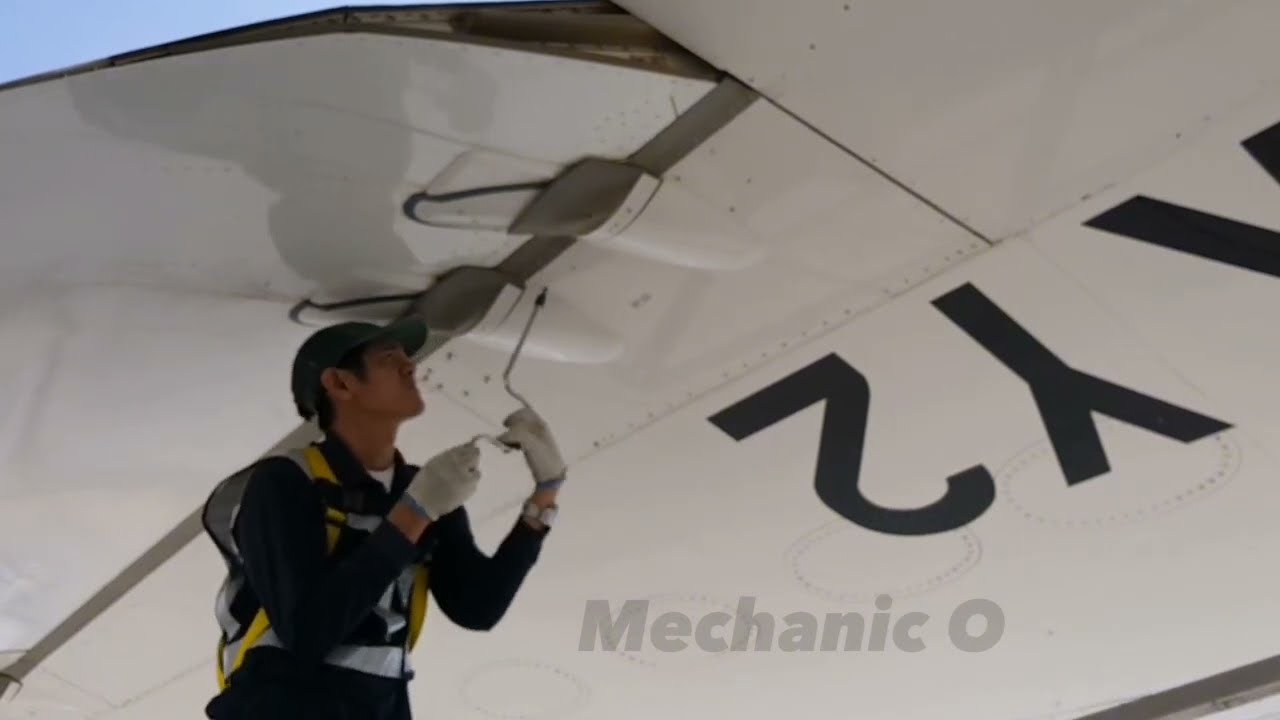 Loosening of screws on Aileron servo control panel ✈️ 