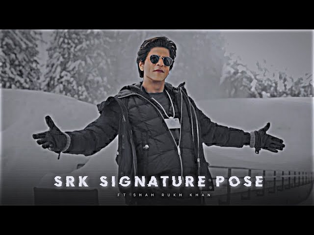 Shah Rukh Khan greets fans at midnight with signature pose