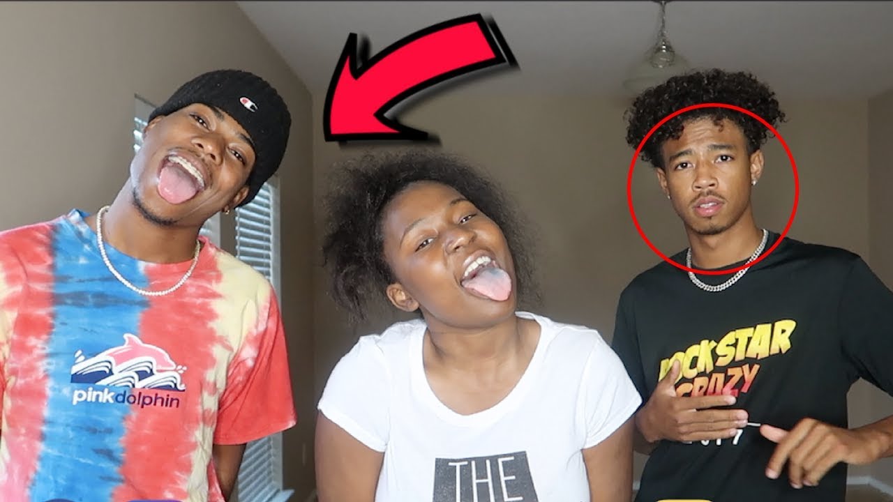 BANANA CREW FREESTYLE CHALLENGE IAMJUSTAIRI YouTube