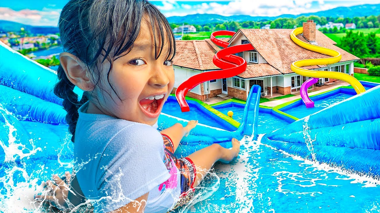 NÃO ACREDITO QUE TEM UM PARQUE AQUÁTICO NA CASA DA MINHA MELHOR AMIGA!!!