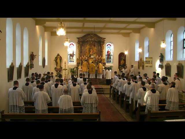 Watch 1. Mai 2024 - Levitiertes Amt im tridentinischen Ritus - Priesterseminar Herz Jesu on YouTube.